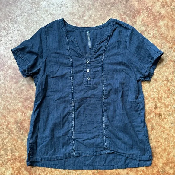 Kuhl navy blue relaxed fit casual shirt - Picture 1 of 3